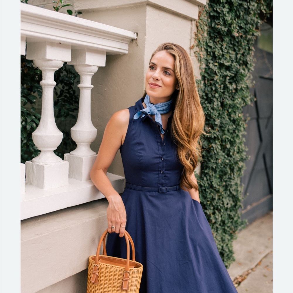 Elegant Navy Blue Sleeveless Dress